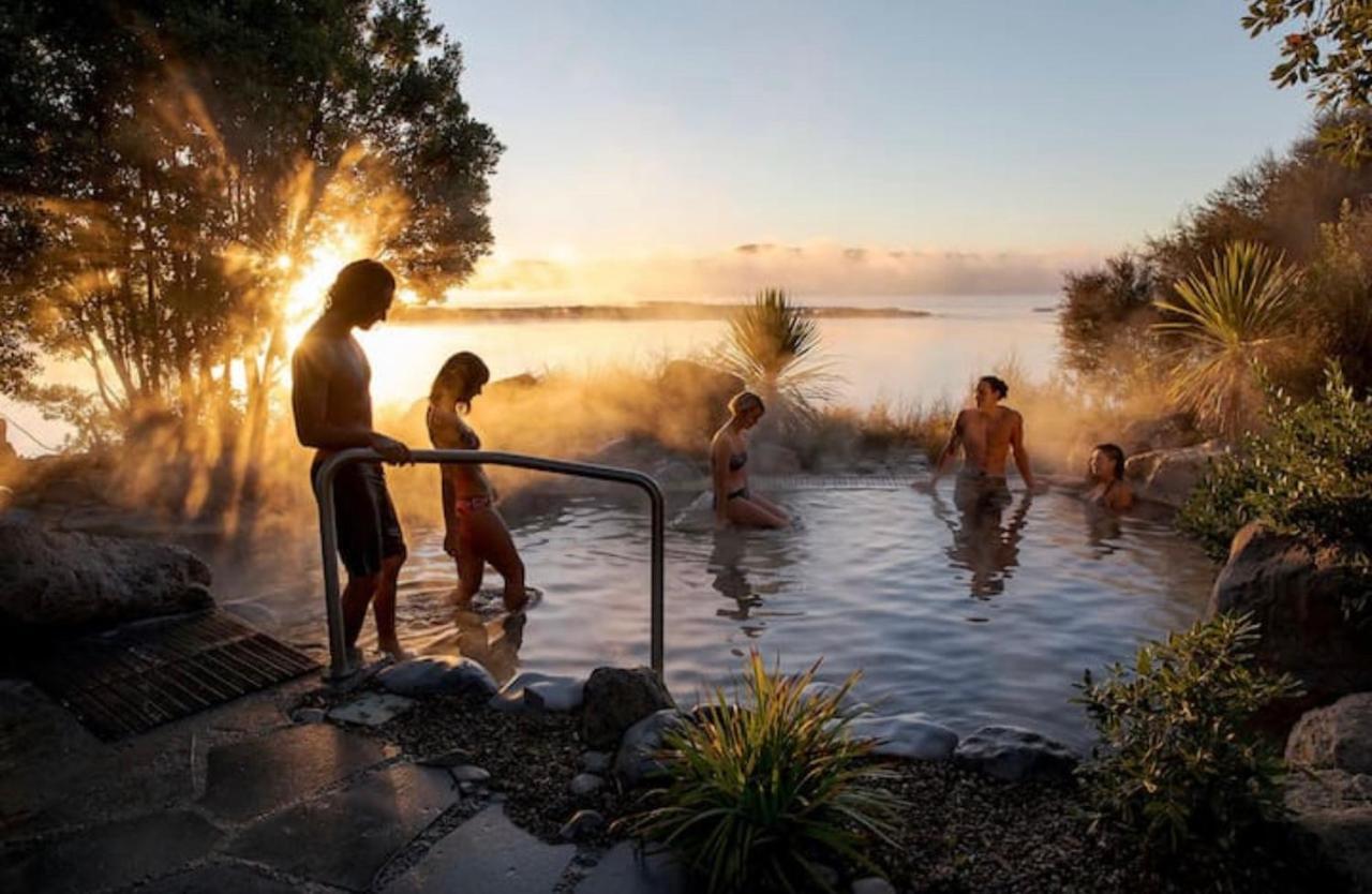 Skyline Mountain View Lodge Up To 16 People 罗托鲁阿 外观 照片