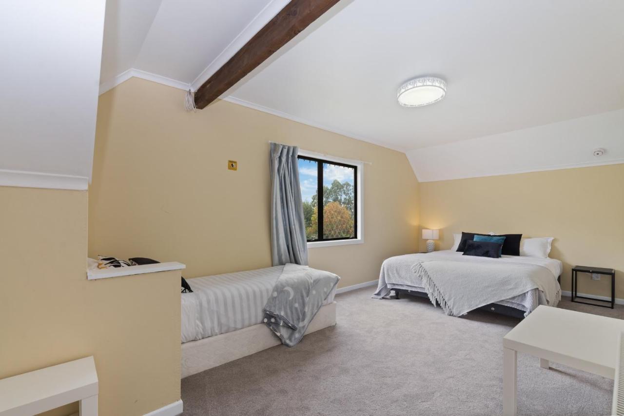 Skyline Mountain View Lodge Up To 16 People 罗托鲁阿 外观 照片